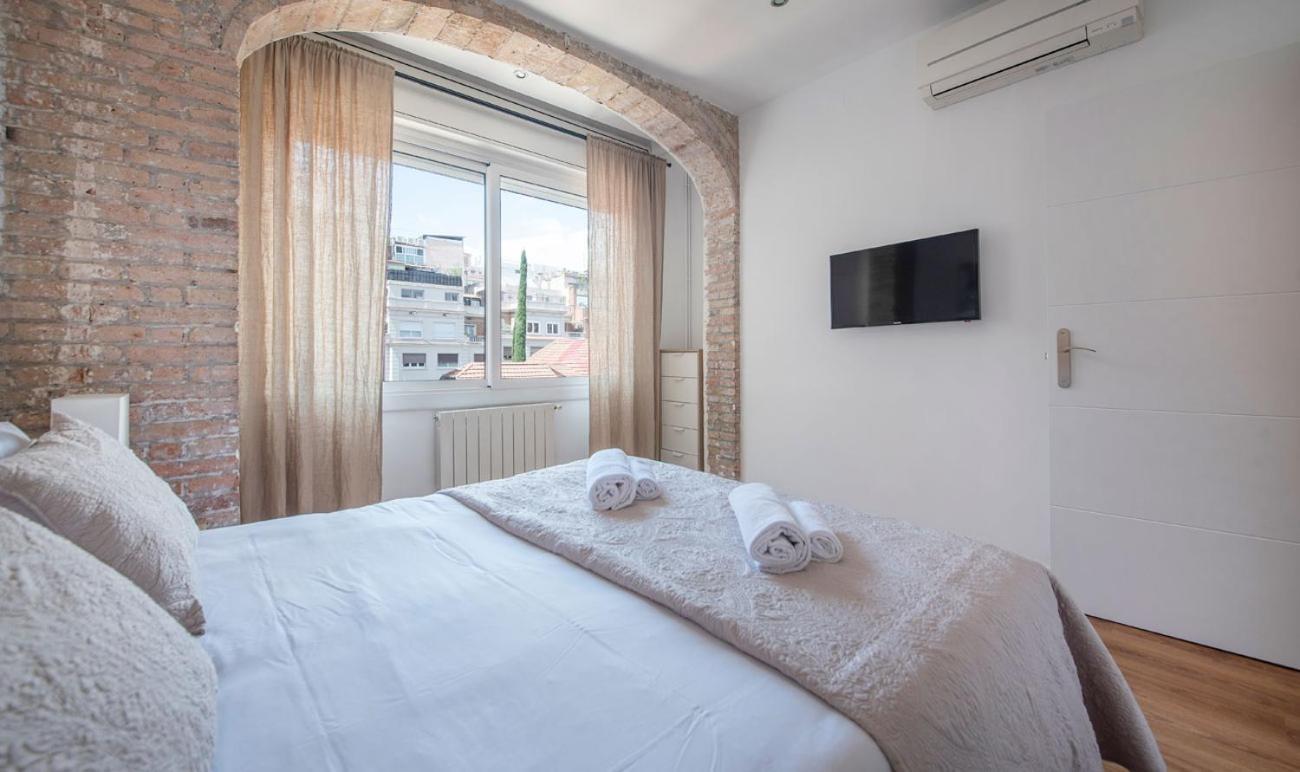 De Cuatro En Calle Aribau Stylish Barcelona