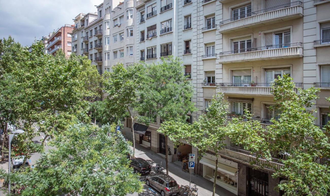 De Cuatro En Calle Aribau Stylish * Barcelona